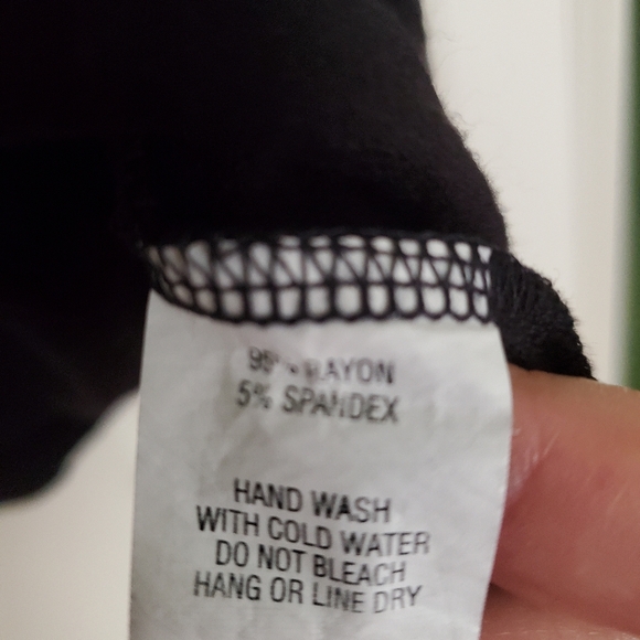 Popular Basics Black Short-Sleeve Swing Dress - SMALL - Picture 3 of 3